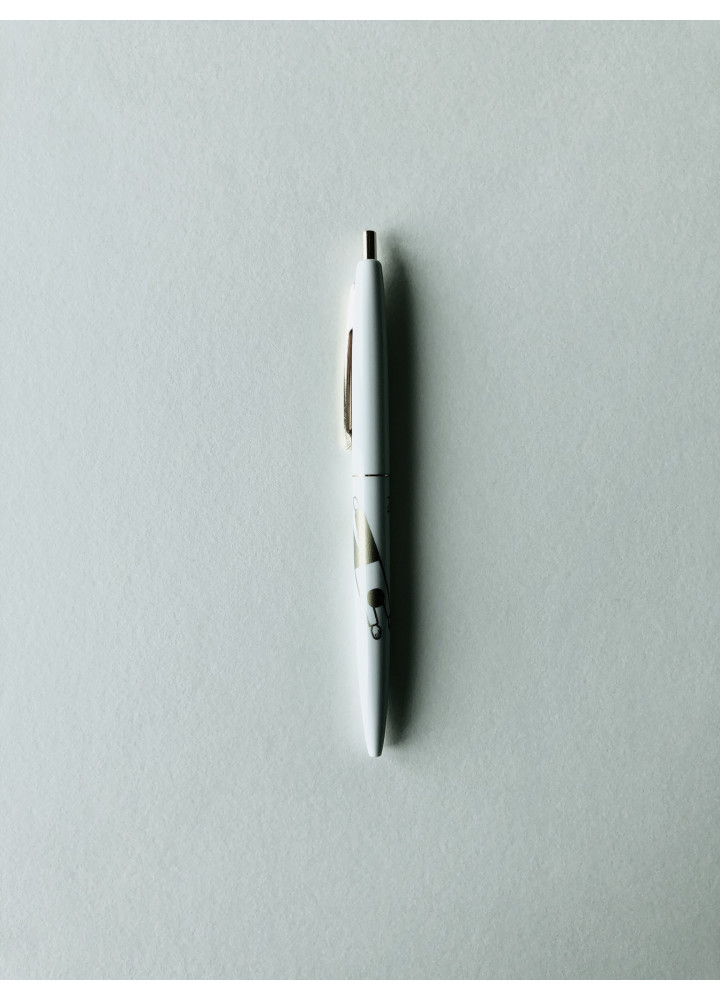 Noritake • Grown • Black ball pen <White>